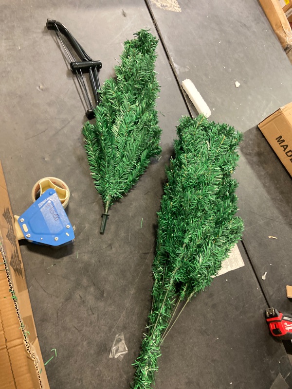 Photo 2 of 5 FT Artificial Christmas Tree with 1020 PE&PVC Mixed Branch Tips, Unlit Hinged Premium Spruce Fake Xmas Trees, Green, Foldable Base