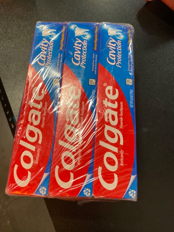 Photo 2 of Colgate Cavity Protection Toothpaste with Fluoride, Great Regular Flavor, 6 Ounce Tube, 6 Pack 6 Ounce (6 Pack)