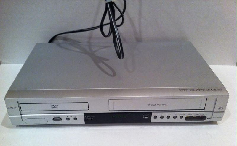Photo 1 of Insignia IS-DVD040924 DVD/VCR Player Combo DVD Video Cassette Recorder 4 Head Hi Fi Stereo 
