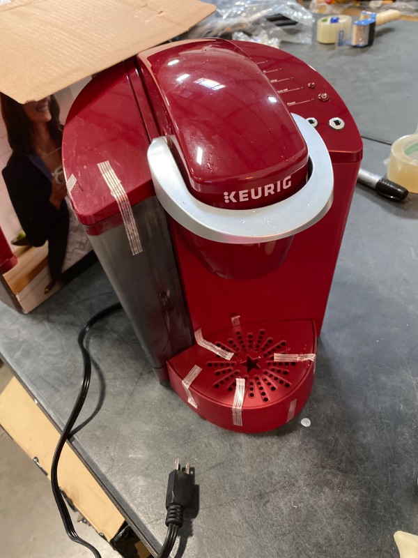 Photo 2 of Keurig , 119435, K50 Coffee Maker Red