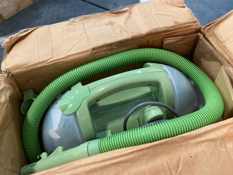 Photo 2 of Little Green 14007 Portable Vacuum Cleaner