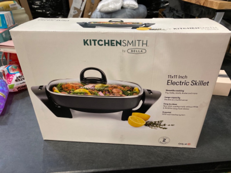 Photo 3 of KitchenSmith by Bella 11x 11" Electric Skillet
