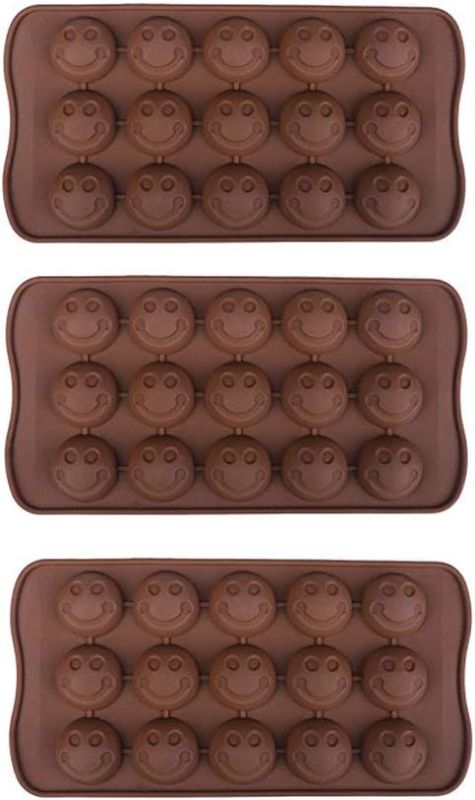 Photo 1 of Miscellaneous Bundle: 3 Pack X Smiley Face Cute Ice Cube Chocolate Soap Tray Mold Silicone Party maker + Bird Bowl Parrot Feeder Bird Feeder for Cage - 2 PCS