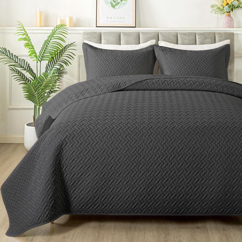 Photo 1 of HYLEORY Quilt Set King Size - Soft Lightweight Quilts Summer Quilted Bedspreads - Reversible Coverlet Bedding Set for All Season 3 Piece (1 Quilt, 2 Pillow Shams) - Dark Grey
