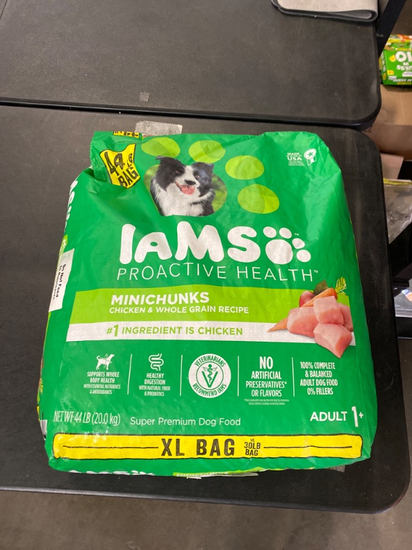 Photo 3 of Iams Proactive Health MiniChunks Small Kibble Adult Chicken & Whole Grain Dry Dog Food
