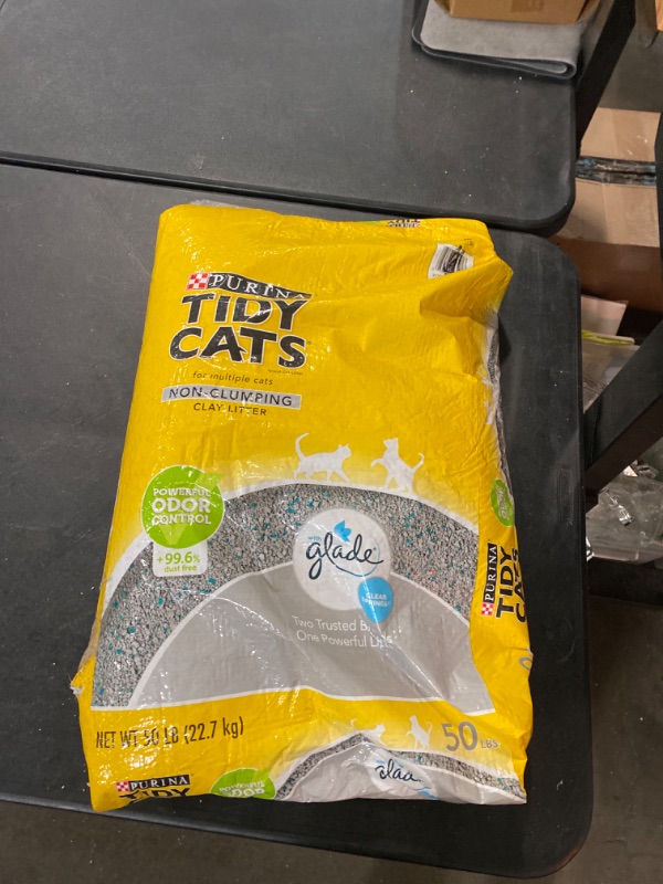 Photo 3 of Purina® Tidy Cats® With Glade Non-Clumping Multi-Cat Clay Cat Litter - Clear Springs Scent, Low Dust 50 Lbs
