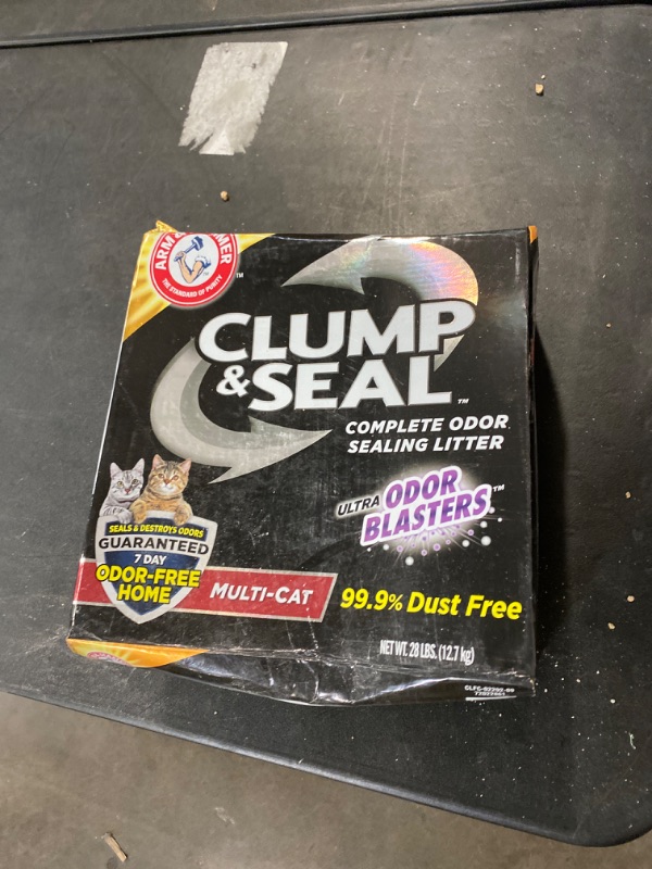 Photo 3 of Arm & Hammer™ Clump & Seal Clumping Multi-Cat Clay Cat Litter - Low Dust
