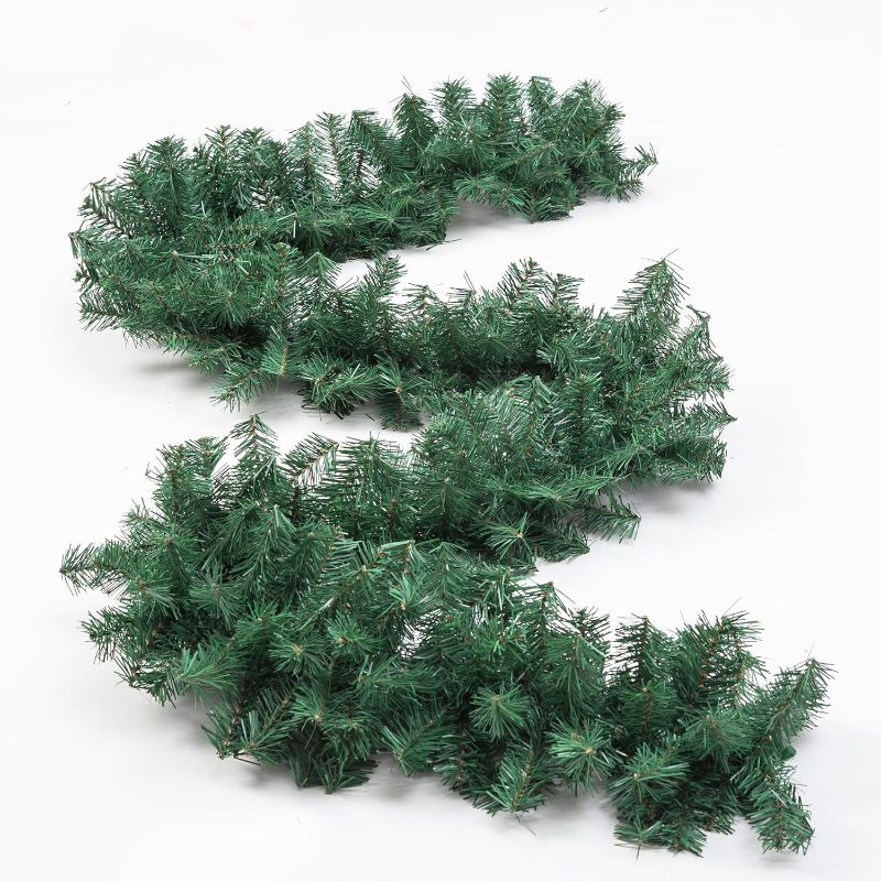 Photo 1 of Inhoom Vintage Christmas Artificial Plaid Garland Green Pine Branch Bendable Christmas Garland Decorations Decor 9 ft
