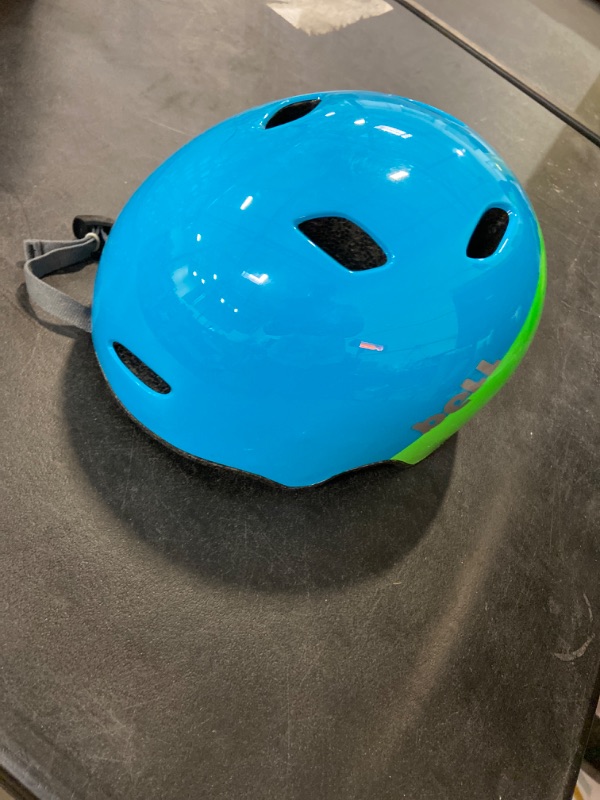 Photo 3 of BELL Bell Pint Helmet
