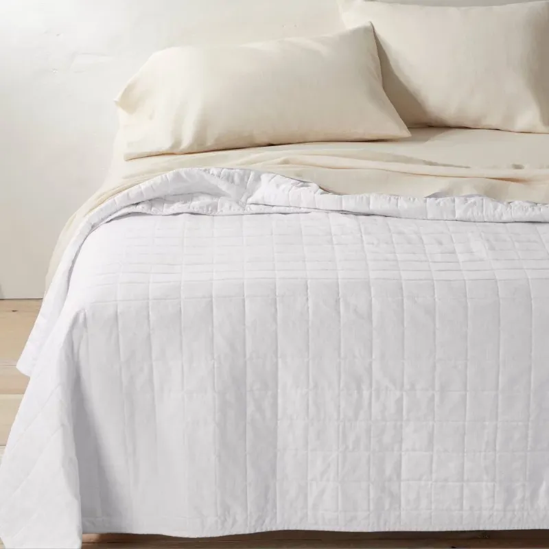 Photo 1 of Full/Queen Heavyweight Linen Blend Quilt White - Casaluna
