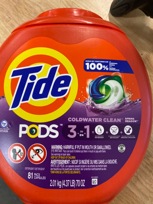 Photo 2 of Tide PODS Laundry Detergent Soap Pods, Spring Meadow, 81 count
