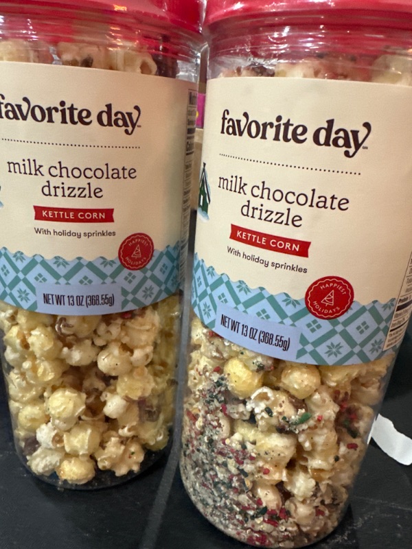 Photo 1 of Holiday Milk Chocolate Drizzle Kettle Corn - 13oz - Favorite Day™
