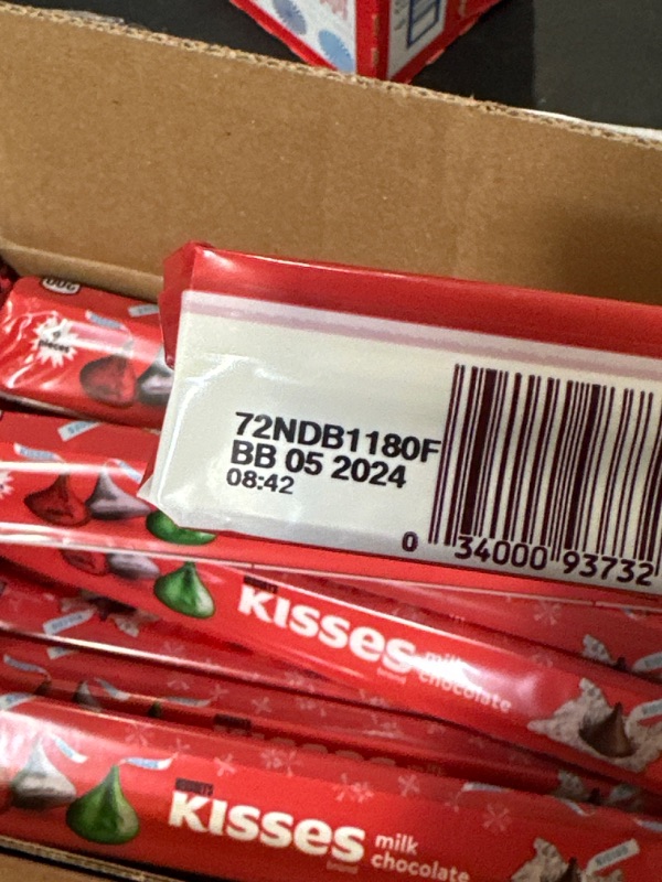 Photo 3 of 24 PACK Hershey S Kisses Milk Chocolate Christmas Candy Pack 1.44 Oz 9 Pieces
