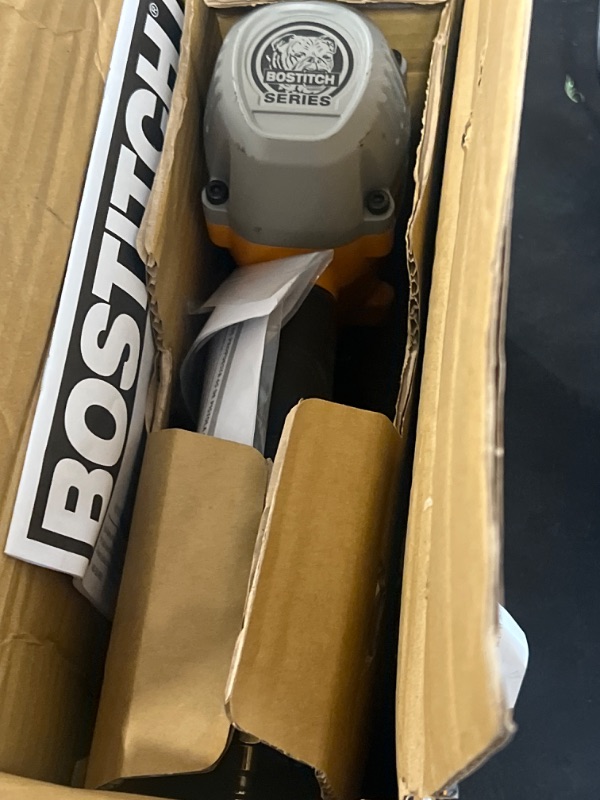 Photo 2 of BOSTITCH Roofing Nailer, Coil, 15-Degree (BRN175A)