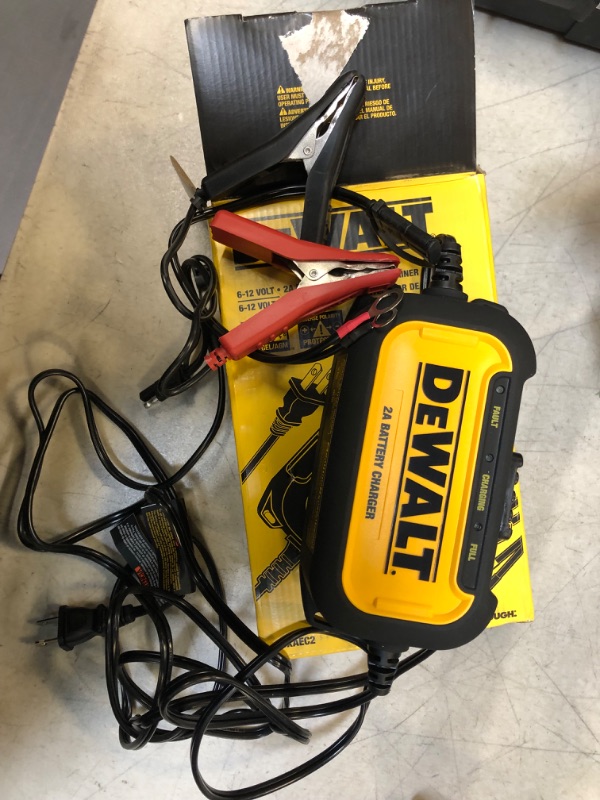 Photo 2 of DEWALT DXAEC2 DXAEC2 Professional 2-Amp Automotive Battery Charger and Maintainer