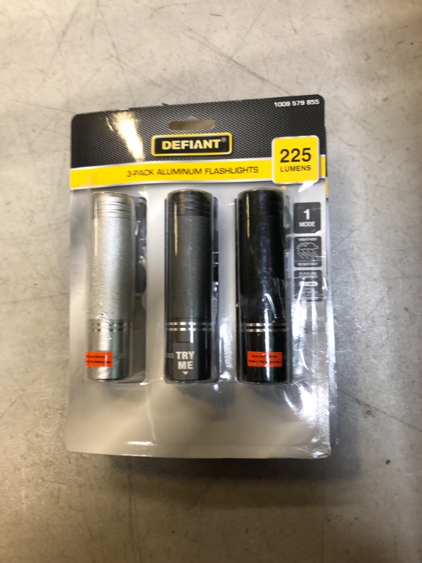 Photo 2 of 225 Lumens Aluminum Flashlight (3-Pack)
