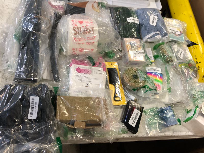 Photo 1 of 22 PCS MISC. ITEMS BAG LOT
