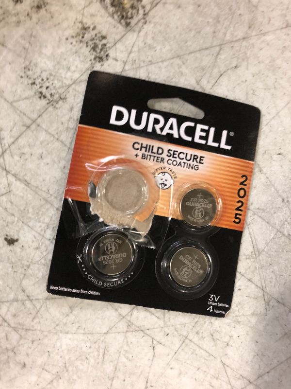 Photo 2 of Duracell Lithium Coin 2025 3 V Electronic/Watch Battery 4 pk