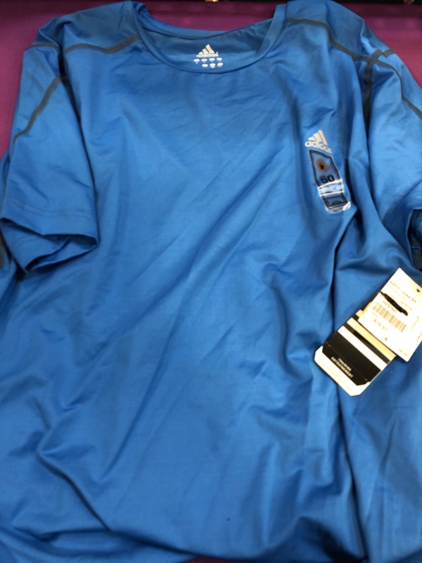 Photo 1 of ADIDAS MENS ACTIVEWEAR SIZE LARGE