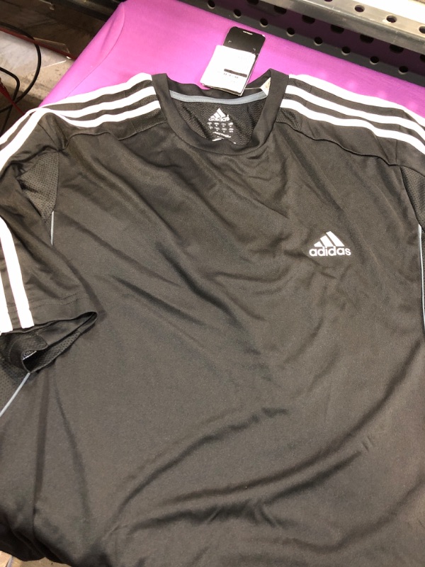 Photo 2 of ADIDAS MEDIUM SIZE MENS ACTIVEWEAR 