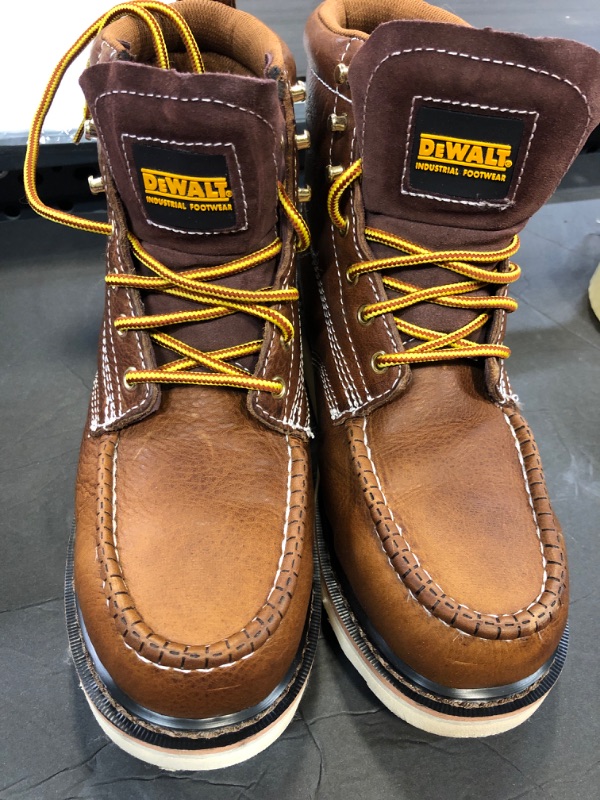 Photo 1 of DEWALT MENS STEEL TOE SHOES SIZE 7.5