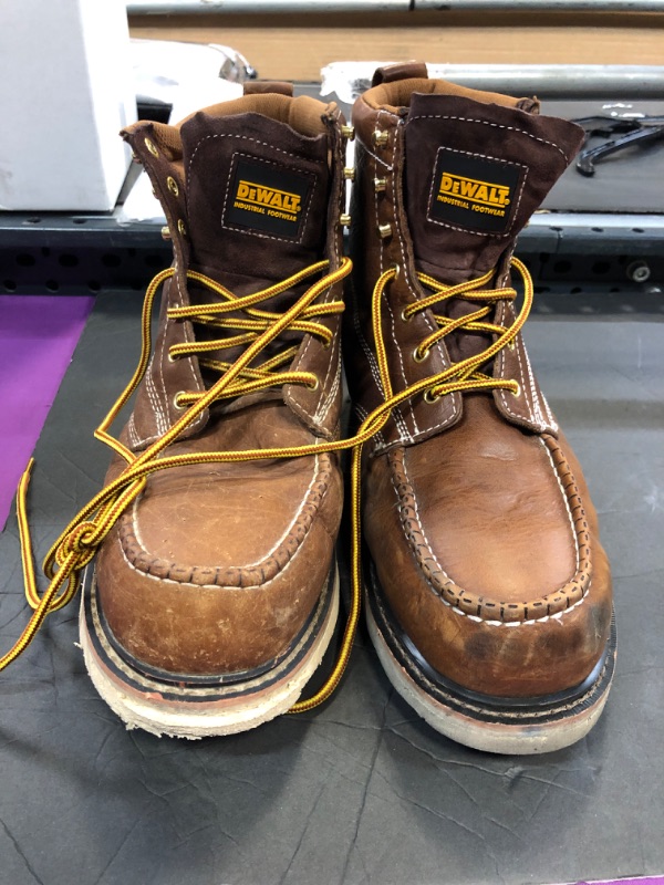 Photo 2 of DEWALT MENS STEEL TOE SHOES SIZE 13