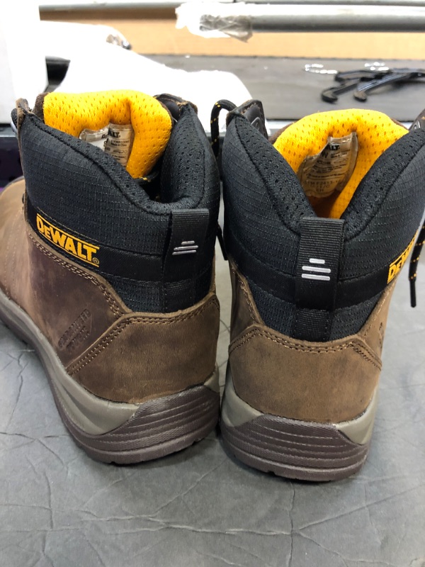 Photo 2 of DEWALT MENS STEEL TOE SHOES SIZE 8