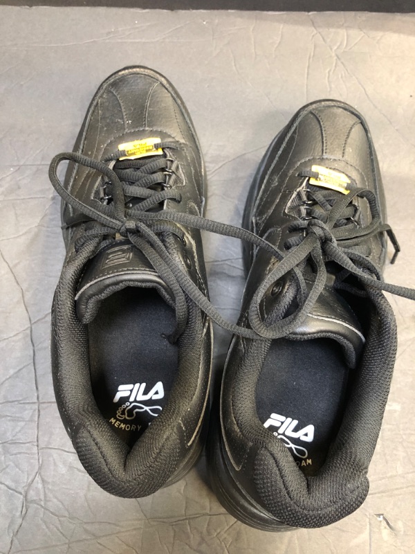 Photo 2 of FILA MENS SHOES SIZE 10