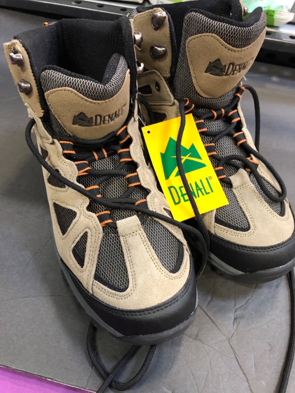 Photo 1 of DENALI MENS SHOES SIZE 11