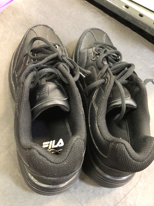 Photo 2 of FILA MENS SHOES SIZE 9