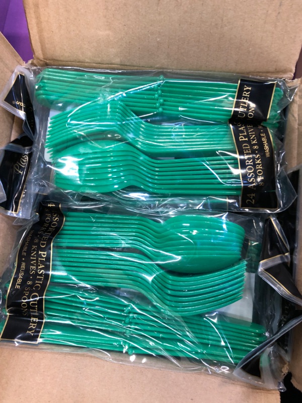 Photo 1 of 24ct Green Disposable Cutlery