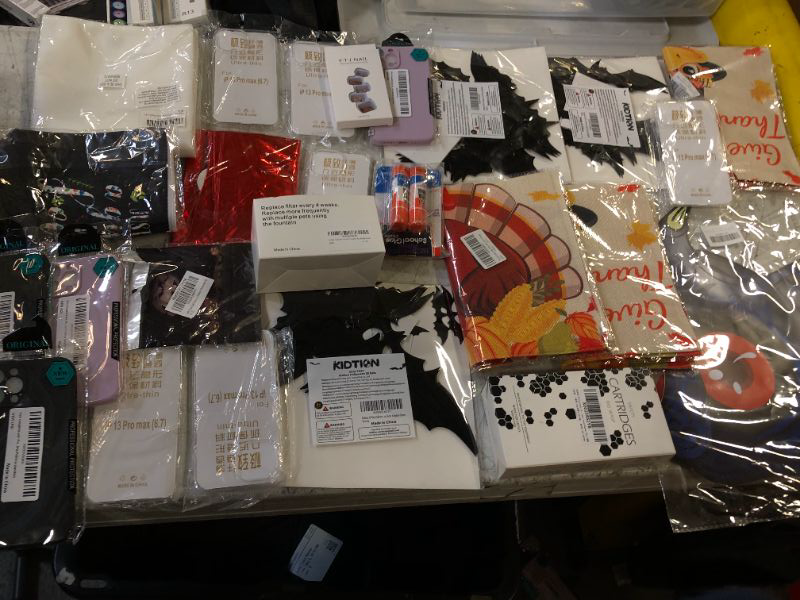 Photo 1 of 25 PCS MISC. ITEMS BAG LOT