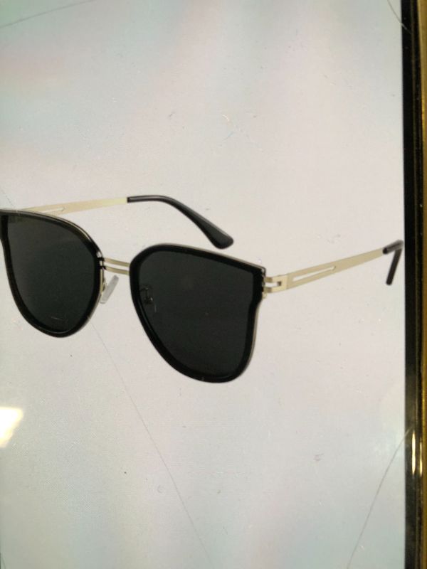 Photo 1 of DOLLGER POLARIZED CAT EYE SUNGLASSES OVERSIZED BLACK 