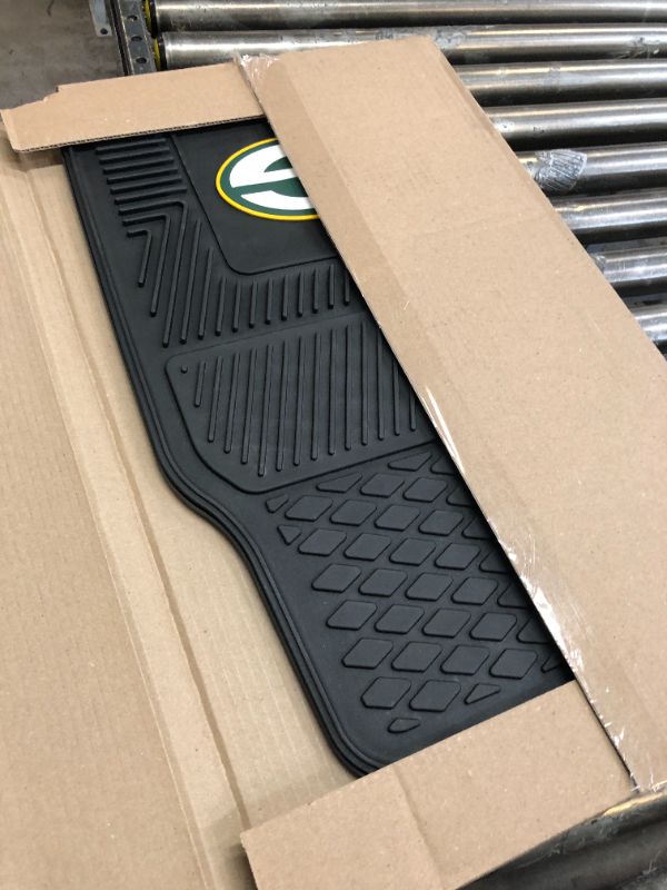 Photo 2 of FANMATS - 8756 NFL Green Bay Packers Vinyl Heavy Duty Car Mat , 18"x27" Front