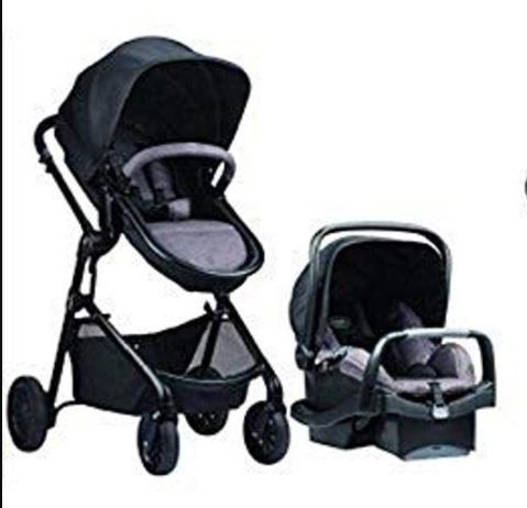 Photo 1 of Evenflo Pivot Modular Travel System with Universal Stroller Organizer Casual Gray With Universal Stroller