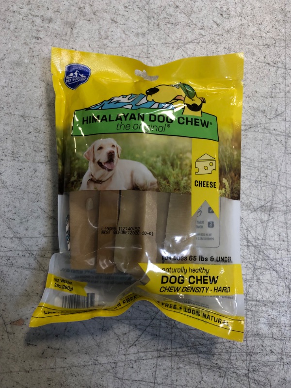 Photo 2 of Himalayan Dog Chew Original Yak Cheese Dog Chews, 100% Natural, Long Lasting, Gluten Free, Healthy & Safe Dog Treats, Lactose & Grain Free, Protein Rich, Mixed Sizes, Dogs 65 Lbs & Smaller Yak Cheese - 5 sticks 9.90 Ounce (Pack of 1) (BB 2028-10-01)