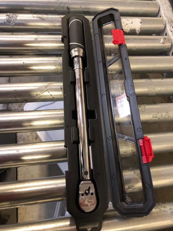 Photo 2 of 3/8 in. Drive Torque Wrench 20 ft./lbs. to 100 ft./lbs.
