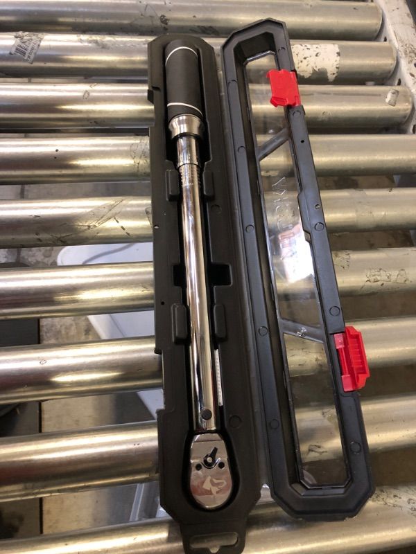 Photo 2 of 50 ft. / lbs. to 250 ft. / lbs. 1/2 in. Drive Torque Wrench
