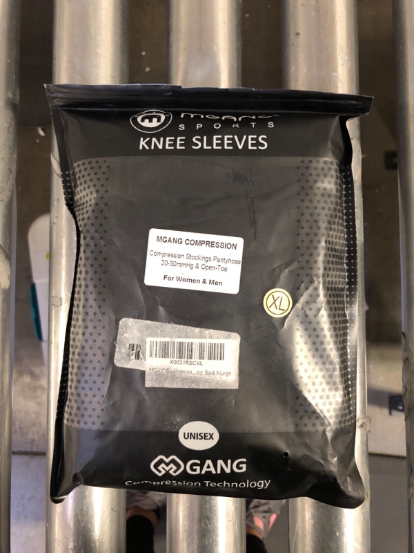 Photo 1 of mgang sports knee sleeves 