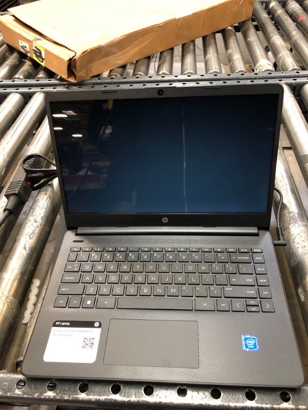 Photo 4 of HP Laptop 14-dq0051dx - Intel Celeron N4120 / 1.1 GHz - Win 11 Home in S mode - UHD Graphics 600 - 4 GB RAM - 64 GB eMMC - 14" 1366 x 768 (HD) - Wi-Fi 5 - jet black - kbd: US
