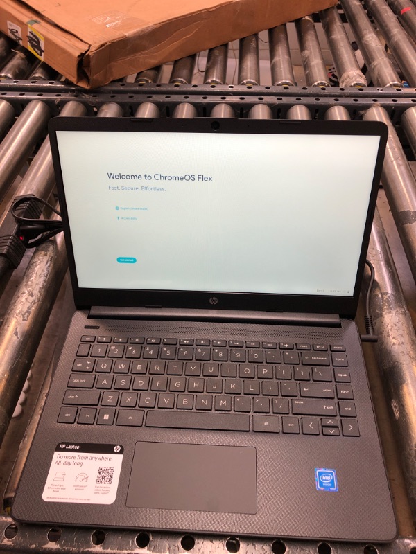 Photo 2 of HP Laptop 14-dq0051dx - Intel Celeron N4120 / 1.1 GHz - Win 11 Home in S mode - UHD Graphics 600 - 4 GB RAM - 64 GB eMMC - 14" 1366 x 768 (HD) - Wi-Fi 5 - jet black - kbd: US
