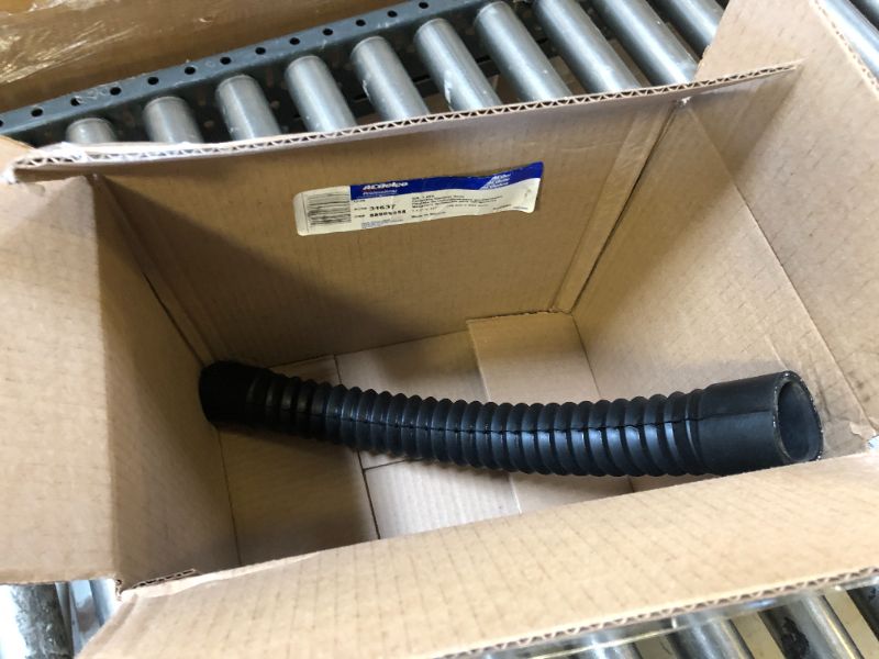 Photo 2 of ACDelco Gold 31637 Flexible Radiator Hose,17 x 1.5 x 1.5 inches