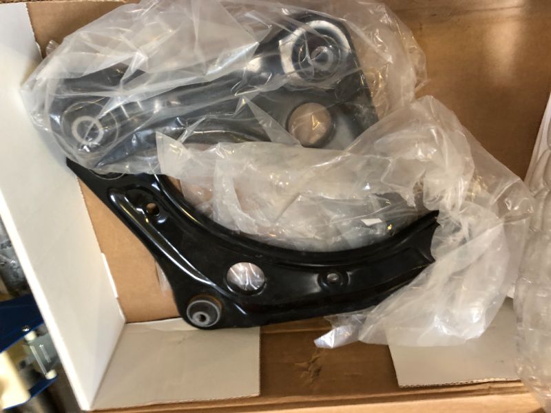 Photo 2 of AUQDD 2Pc Suspension Front Lower Control Arm and Ball Joint Assembly Compatible With 2013-2019 Nisan Versa,14-19 Versa Note,15-19 Micra (Replace # K621576 K621577 54500-1HK0C 54501-1HK0C)