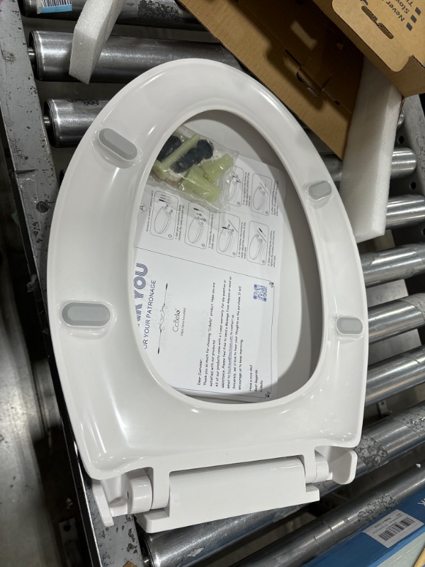 Photo 1 of Elongated Toilet Seat , Quick-Release Hinges, Slow Close, Heavy Duty, Never Loosen, Aviation Material, White(18.5”) White Elongated