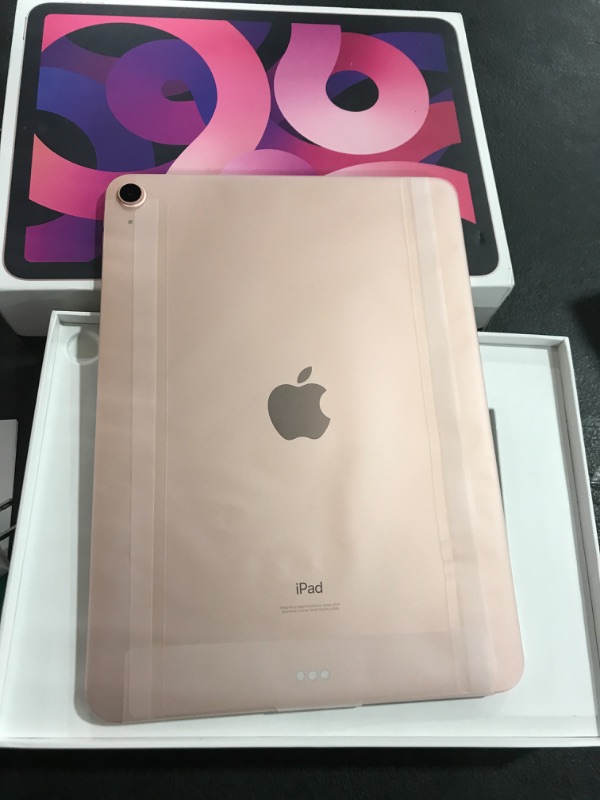 Photo 5 of iPad Air 256GB - Rose Gold - (Wi-Fi)