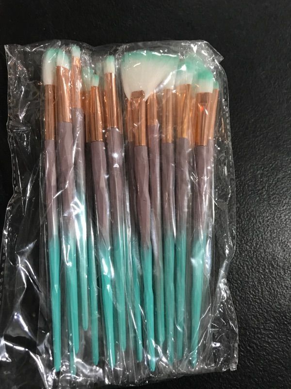 Photo 2 of 20PCS PROFESSIONAL MAKEUP BRUSH SET