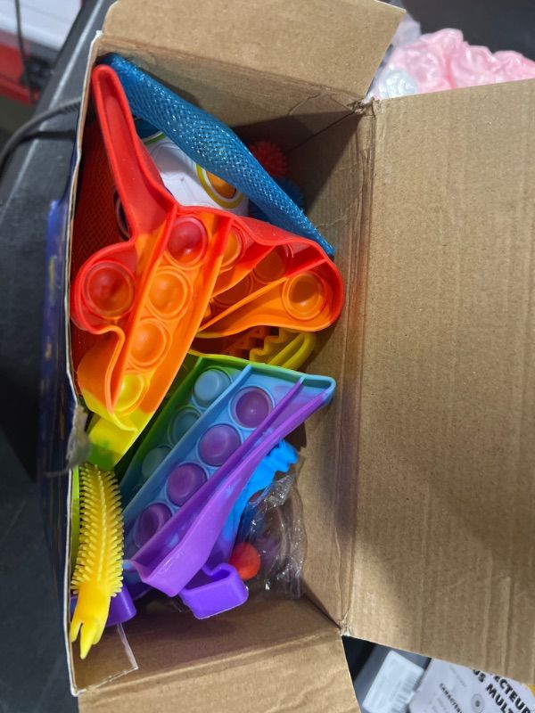 Photo 1 of 75 Pack Fidget Toy Party Favor Set Classroom Treasure Box Chest Prize Pinata Pop Autism Stress Autistic Anxiety Easter Basket Stuffers Gift Bulk for Girl Boy Kid Teen Adult Green ADHD GGMM-PTOY