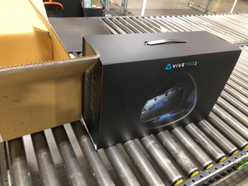 Photo 2 of HTC VIVE Pro 2 Full Kit