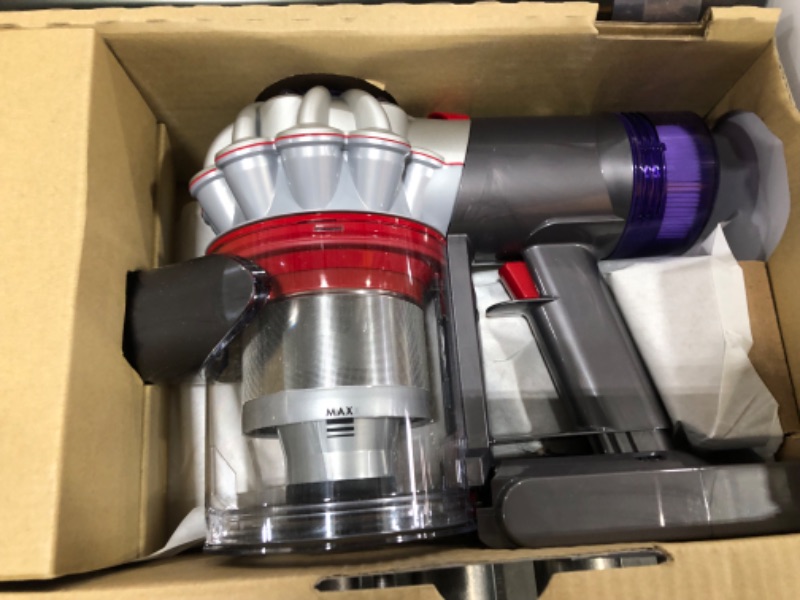 Photo 3 of Dyson V8 Cordless Vacuum - 400473-01