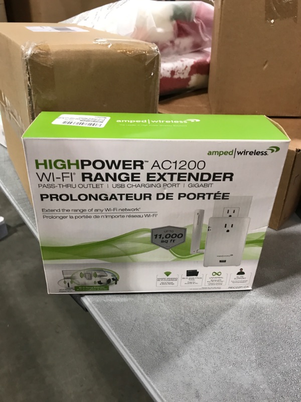 Photo 2 of Amped Wireless High Power Plug-in AC1200 Wi-Fi Range Extender with Pass Thru Outlet & USB Charging (REC22P)